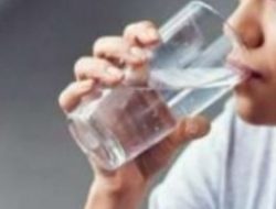 Begini Obat Kesehatan Ketika Bangun Pagi Harus Minum Air Putih  