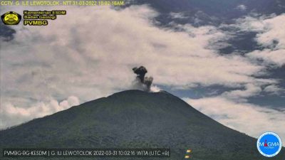 Gunung Ile Lewotolok di Lembata Kembali Erupsi, Tinggi Kolom Abu 2.223 Meter