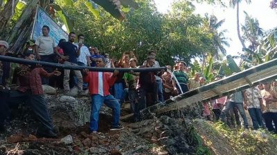 Kebutuhan Air Bersih, Ribuan Masyarakat Ucapkan Terimaksih untuk Bupati Bupati Anton Gege Hadjon