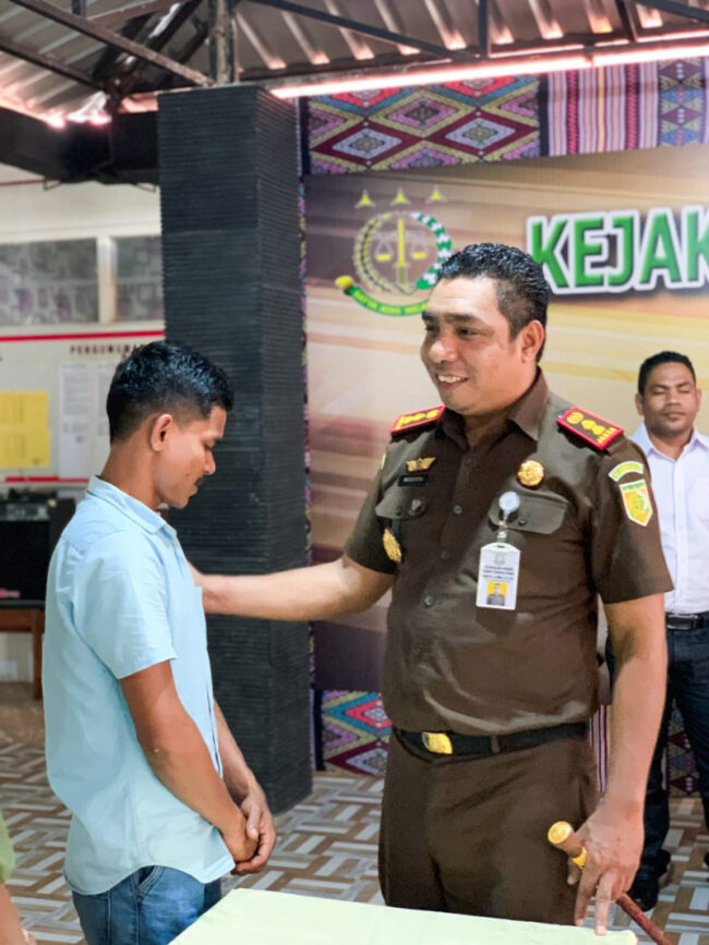 Kejari TTU Selesaikan Kasus Penganiayaan dengan Cara Damai 2 Poros NTT News