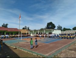 Upacara Pelepasan Praktek Kerja Industri Siswa SMK Kristen Oinlasi