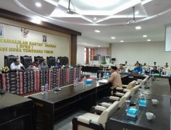 Anggota DPRD  Komisi V NTT Menentang Kebijakan Jam Masuk SMA Pukul 5.30