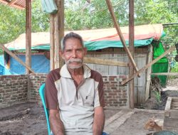 Kondisi Jalan Rusak Parah Menuju Desa Woloklibang dan Ilepati , Bapa Ini Memilih Tinggal di Kebun