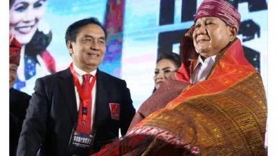 Efendi Simbolon, Kader PDIP Kontroversial dengan Dukungan Terhadap Prabowo Subianto