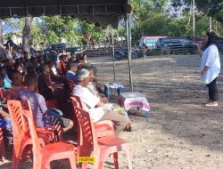 Anggota DPRD Andina Winantuningtyas Beri Bantuan bagi Masyarakat di TTU