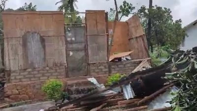 Angin Puting Beliung Hancurkan Rumah dan Pustu di Desa Ilepadung, Flores Timur