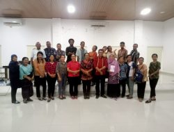 Bedah Buku  ‘Cinta Yang Tak Pernah Berhenti Mengalir” Karya Komunitas Penulis Lembata