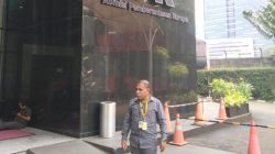 Jalan Sabuk Merah Bermasalah, Ketua Araksi Serahkan Bukti Lengkap ke KPK 2 Poros NTT News