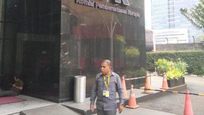 Jalan Sabuk Merah Bermasalah, Ketua Araksi Serahkan Bukti Lengkap ke KPK 8 Poros NTT News