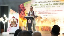 Gubernur Melki Ajak IKA Kupang Jadi Agen Perdamaian dan Penggerak Pembangunan Adonara